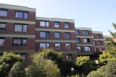 Frisch sanierte und barrierearme 1 Zi.-Wohnung im Volksdorfer Ortskern!