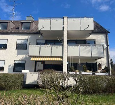 Modernisierte, gepflegte und großzügige Penthouse-Wohnung in ruhiger, grüner TOP-Lage von Baldham