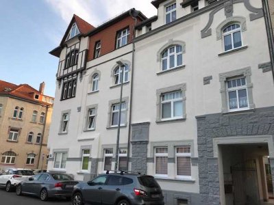 Verkauf einer 4-Zimmer-Wohnung, provisionsfrei, leer, zur eigenen Verwertung, ruhige, zentrale Lage