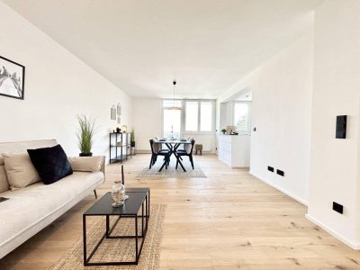 Elegantes Wohnen ohne Provision: Hochwertig sanierte 4-Zimmer-Wohnung mit Panoramablick