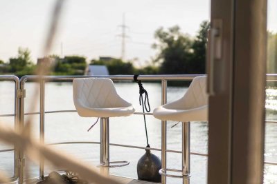 Luxuriös & extravagant: Schwimmende 16 m Häuser zum Wohnen und mehr...