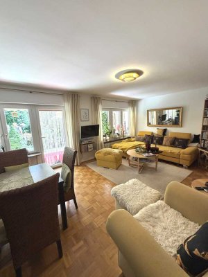 2 Zimmer Erdgeschosswohnung mit Wintergarten, großer Terrasse und wunderschönem Garten in Laim