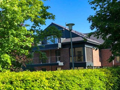 Wohnen über der Werse: Exklusives Penthouse mit Kamin, Dachterrasse & TG