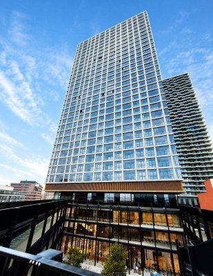26. OG | Neuwertig| 3 Zimmer | Provisionsfrei | DAN-Küche | Loggia | Helio Tower