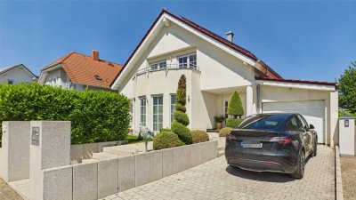 Einzigartiges Einfamilienhaus mit großzügigem Raumkonzept, moderner Technik & Familienfokus