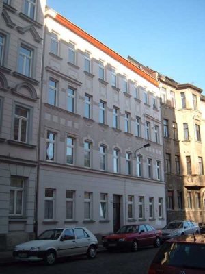 ***NEU RENOVIERT*** 1-Raum-Dachgeschosswohnung in Reudnitz