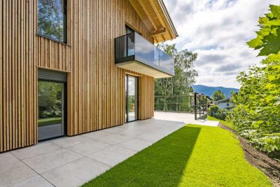 Urbane Villa mit Pool