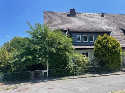 Große Doppelhaushälfte mit grandiosem Ausblick im Berggebiet