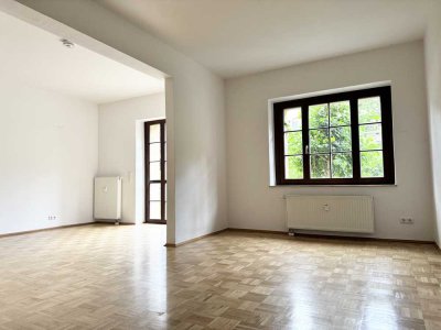 * Ideal für Familien: Großzügige 5-Raum-Wohnung mit Terrasse und Garten in Dresden zum MIETEN! *
