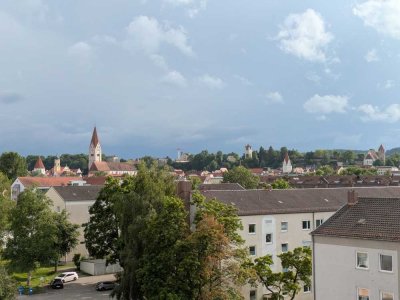 Geschmackvolle 4-Zimmer-Penthouse-Wohnung mit lux. Innenausstattung mit Balkon und EBK in Kaufbeuren