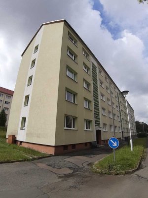 2 Raum Wohnung mit Balkon zu vermieten :-)