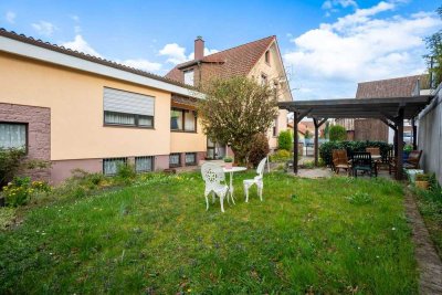 Charmantes 1-2 Familienhaus mit schönem Garten in Keltern-Dietlingen
