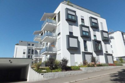 sonnig , hell mit super EBK, Balkon in gehobener Ausstattung