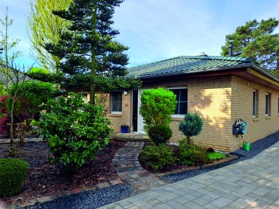 Traumhafter Bungalow mit einem großen Nebengelass vor den Toren Berlins