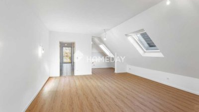 Helle, frisch sanierte Dachgeschosswohnung mit Süd-Westbalkon - Rheinblick garantiert