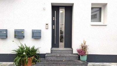 Modernes 1-Zimmer-Apartment mit Balkon,  PKW-Stellplatz und Kellerraum