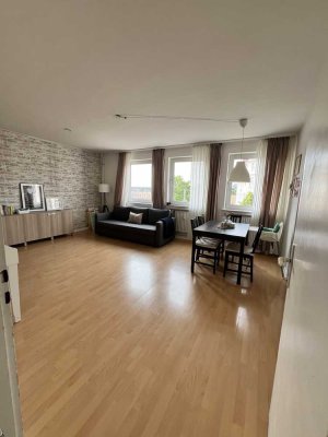 Exklusive 3-Zimmer-Wohnung in bester Lage von Bad Wilhelmshöhe zu vermieten