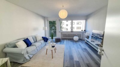 Top Lage nahe Bahnhof: Stilvolle 2-Zi.-Wohnung  mit Balkon, Einbauküche und Garage