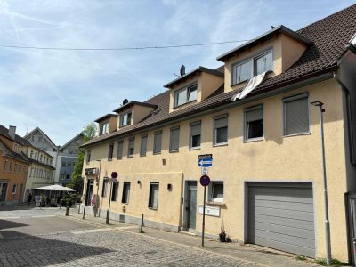 Stadtzentrum Göppingen: Großzügige 4-Zimmer zu vermieten