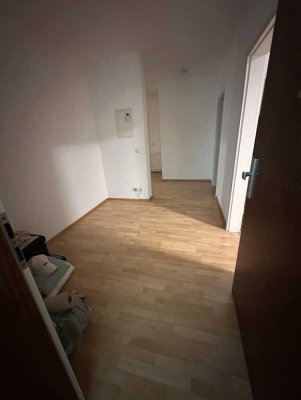 Attraktive 3,5-Zimmer-Wohnung mit Balkon und EBK in Heddesheim