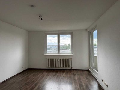 Großzügige Wohnung mit Loggia sucht neue Mieter!