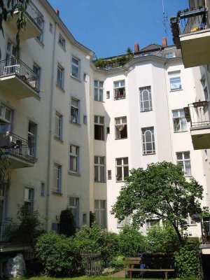 Schöne 4-Zi-Stuckaltbau-Wohnung nahe Schloßstr. in Berlin-Steglitz-Besichtigung: Sonntag, 21.04.2024
