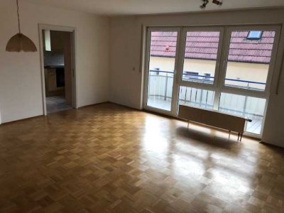 Schöne 3,5 Zi-Wohnung mit EBK, 2 Balkonen und Einzelgarage in Bad Friedrichshall, (Schwarz Campus)
