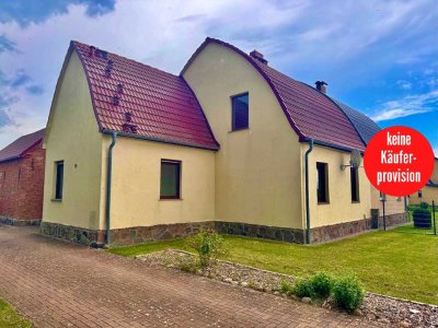 HORN IMMOBILIEN ++ bezugsfertige Doppelhaushälfte in Pasewalk mit Kamin und Einbauküche