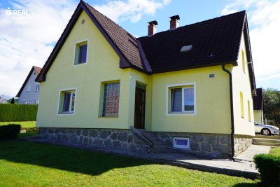 Modernisiertes Wohnhaus mit Garten und Nebengebäude im Yspertal