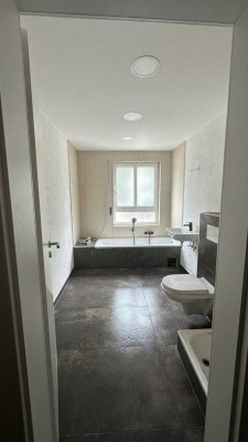 Erstbezug nach Sanierung: 3ZKB Erdgeschosswohnung in Engelstadt mit Terrasse & Stellplatz