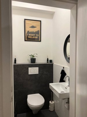 Sonnige, renovierte 2-Zimmer-Altbauwohnung mit Terrasse | 40 m² + 10 m² | Graz – Geidorf (Hasnerplatz)