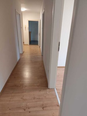 Viel Platz für Ihren Alltag: 5-Zimmer-Wohnung in Bad Godesberg
