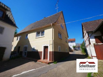 Freistehendes Wohnhaus mit großer Scheune, Doppelgarage und Ausbaupotenzial in Reichartshausen