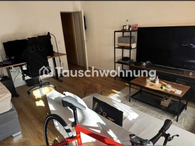 Tauschwohnung: Helles Zimmer mit Balkon in lebendiger Top-Lage