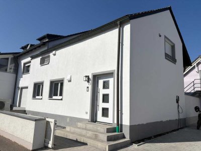 Lichtdurchflutete 4-Zimmer-Maisonette-Wohnung mit Terrasse