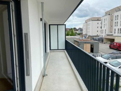 Helle 2-Zimmer Wohnung in Neusäß, Nähe Klinikum, TG-Stellplatz