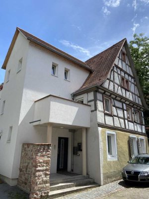 Exclusive 3-Zimmer-Wohnung in in einem renovierten Fachwerkhaus in Ladenburg