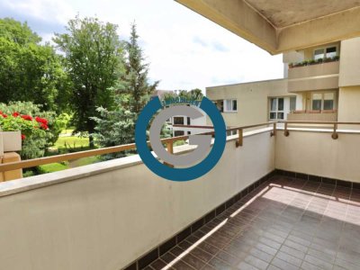 GROSSER BALKON MIT BLICK INS GRÜNE - ZUM SELBSTGESTALTEN - NÄHE PARK AM TELTOWKANAL