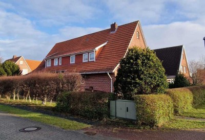 LANGEOOG: Wohnhaus mit 2 Ferienwohnungen und Baugenehmigung zum Um- und Ausbau in 4 WE in TOP Lage!