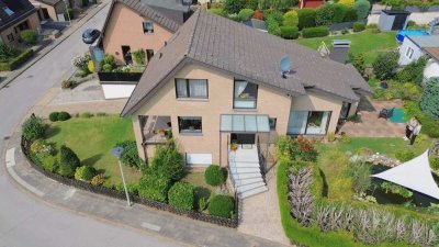 Hier will ich bleiben! Freistehendes EFH mit Garage und toller Gartenoase