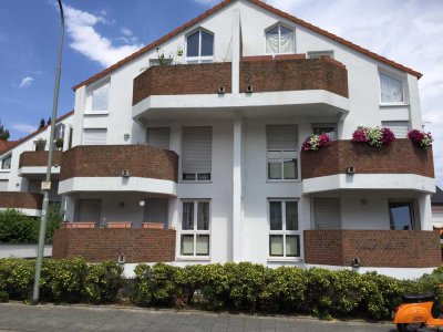 Erstbezug nach Sanierung mit Balkon: Geschmackvolle 2-Raum-Wohnung in Offenbach am Main