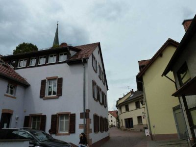 Exklusive, vollständig renovierte 2-Zimmer-Wohnung in Schönau