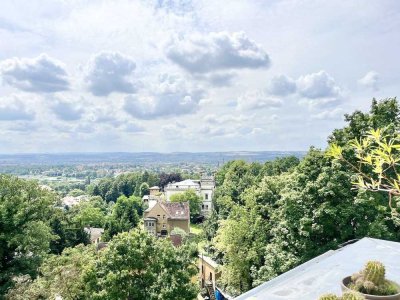 Charmante 4-Zimmer-Dachgeschosswohnung! Atemberaubender Ausblick! Dresden-Loschwitz!