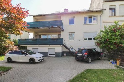 Zweifamilienhaus in Weilburg mit großzügiger Erdgeschosswohnung, Garten und Potenzial im UG