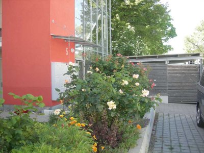 2-Zi-Wohnung teilmöbliert mit Südbalkon im Mehrgenerationenhaus