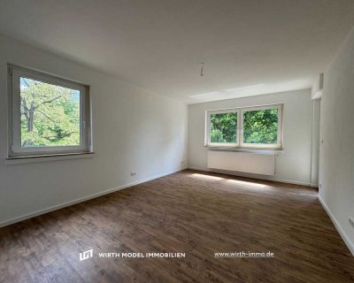 Sanierte Drei-Zimmer-Wohnung mit Balkon
