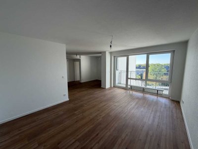 Frisch sanierte 2-Zimmerwohnung mit Balkon - 69035