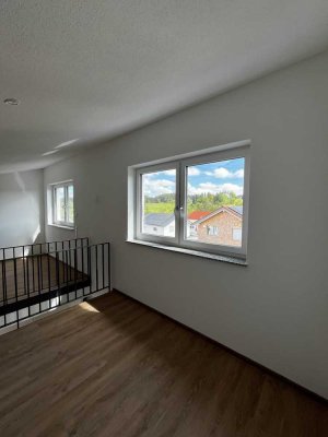 Neubau Wohnung mit drei Zimmern sowie Balkon und EBK in Bodnegg