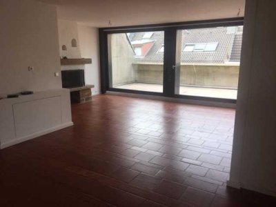 2,5-Zimmer-Wohnung mit Kamin und 2 Terrassen