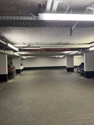 Helle 2-Zimmer-Wohnung mit Balkon in Köln-Weiden